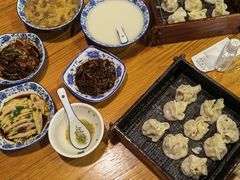 -张家巷美食(南浔店)