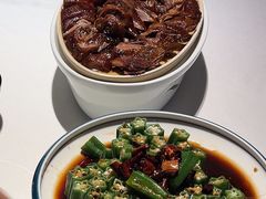 -八府香鸭·啫啫煲(华山路店)