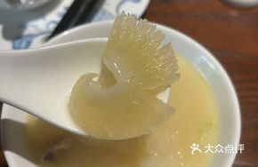 Braised Chicken and Shark Fin in Rich Soup