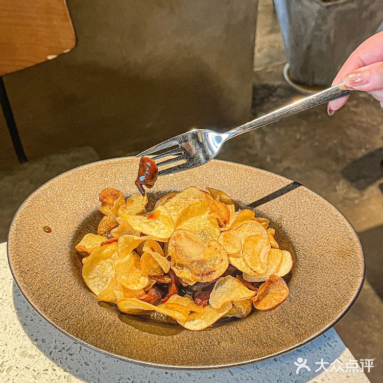 成都探店｜年度最佳自然酒餐厅，氛围感满分💯