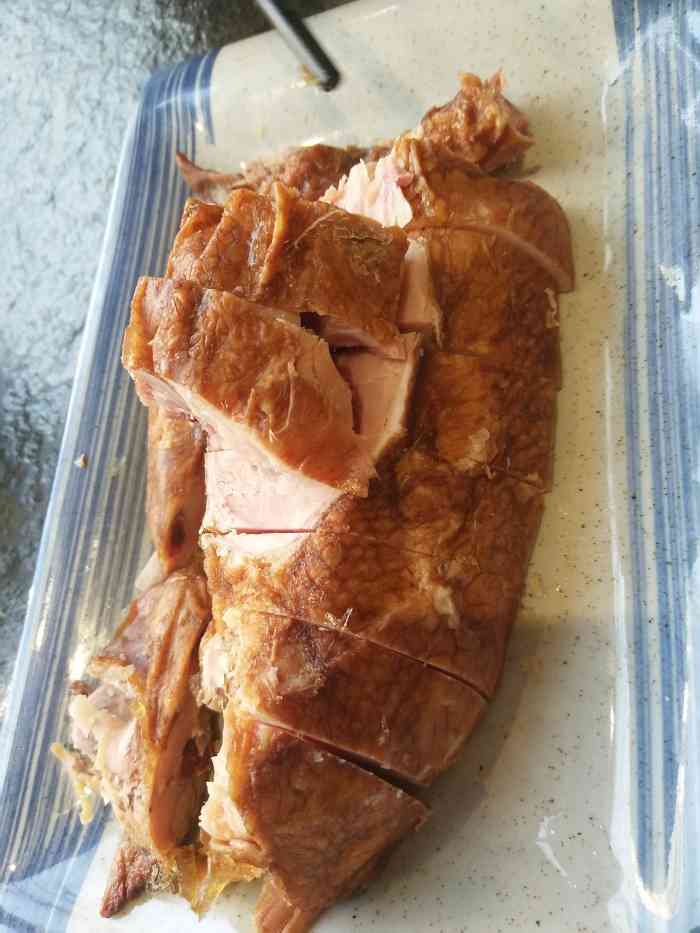 鸿运天外天烤鸭店(双榆树店)-"上菜很快,口感一般.就餐环境比较安静.