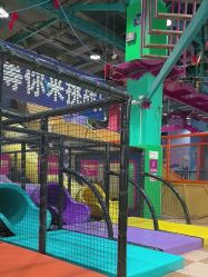 -欧酷世界动力星球(王府井奥莱UP TOWN店)