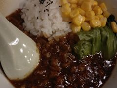 卤肉饭-轻音料理(王府星Mall店)
