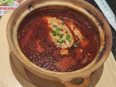 -何妹湿辣牛肉·粤式烧烤砂煲(桂雅路店)