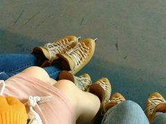 -冰纷万象滑冰场(赣州华润万象城店)