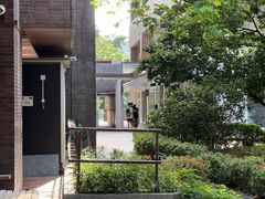 -香港大学