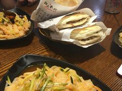 -陇上秦轩biangbiang面(萧山万象汇店)