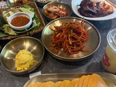 -草家酱蟹炭火烤肉店(珲春南路二店)
