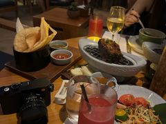 -三亚艾迪逊酒店·海滩烧烤 BARBACOA·现场乐队·浪漫晚餐·烧烤海鲜