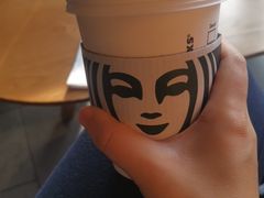 -星巴克臻选(莘庄仲盛店)