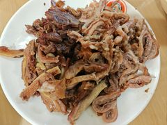 -闫家驴肉老店(华电一校店)