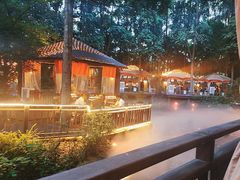 -二荆条·蜀鲜汇城市森林火锅