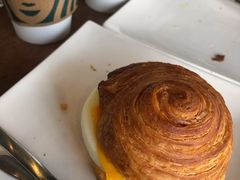 -星巴克(天津东江道香年广场店)