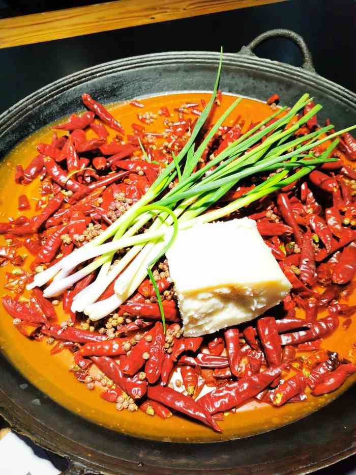 江渝10号老火锅-"真不好意思说自己是路过.然后闻到香味来吃.