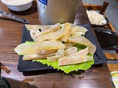 -乡土黄·鲜牛肉火锅·小龙虾(兴业街店)