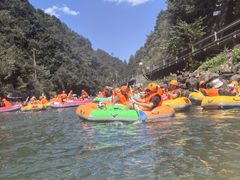 -安吉龙王山峡谷漂流