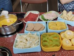 -四囍码头海鲜烧烤自助火锅(外滩南京东路悦荟广场店)