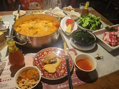 -尚尚仙·酸汤猪手·猪肚鸡火锅(华联万柳购物中心店)