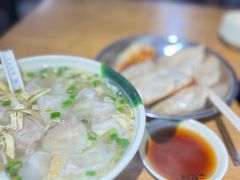 -黄阿姨锅贴大王(万航渡路店)