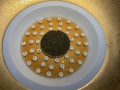 鱼子酱龙虾冻-L'ATELIER de Joel Robuchon(外滩18号店)