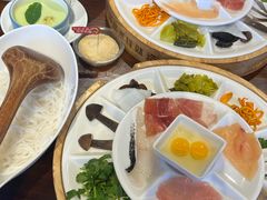 -芸南道·过桥米线(昆明老街旗舰店)