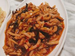 -渝信川菜 · 川味家常菜(财富购物中心店)