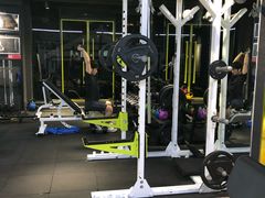 -Liking Fit24小时智能健身(金汇路韩国街店)