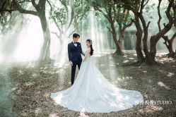 布拉格小镇-巴黎婚纱摄影工作室