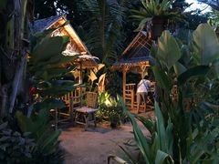 -Thiw Soen Seafood Restaurant