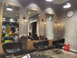 -时尚殿堂明星门店