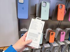 -Apple零售店(华贸购物中心店)