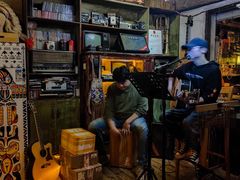 -城墙外BAR