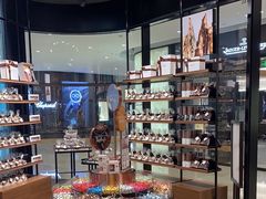 -Laderach 莱德拉(上海环贸iapm店)