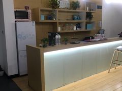 -比亚迪上海弘仁4S(杨浦店)