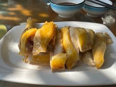 白斩鸡-唔呶喔哩酒家(生产街店)