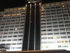 -曼谷湄南河畔华美达广场酒店