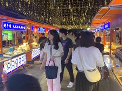 -南湖公园地摊集市