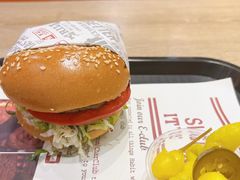 -The Habit Burger Grill 哈比特汉堡(爱琴海店)