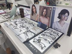 -造寸眼镜·蔡司官方授权店(东门店)