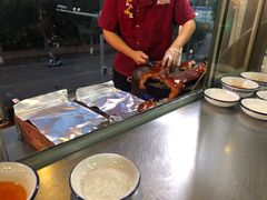 -东方之猪四更烤乳猪(金垦总店)