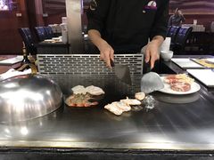 -利昂法式铁板主题餐厅(新奥购物中心店)