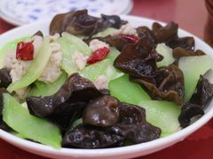 -乡土特色.冷锅鱼.牦牛肉汤锅