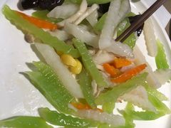 -前海沿·青岛菜(李沧万达店)