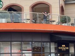 -王府井奥莱临潼小镇(临潼店)