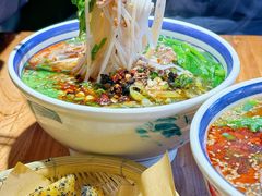 -云阿蛮生烫牛肉米线(景星店)