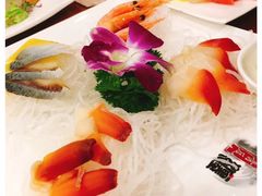 -青瓦餐厅·生鱼片·韩园烤肉(西塔店)