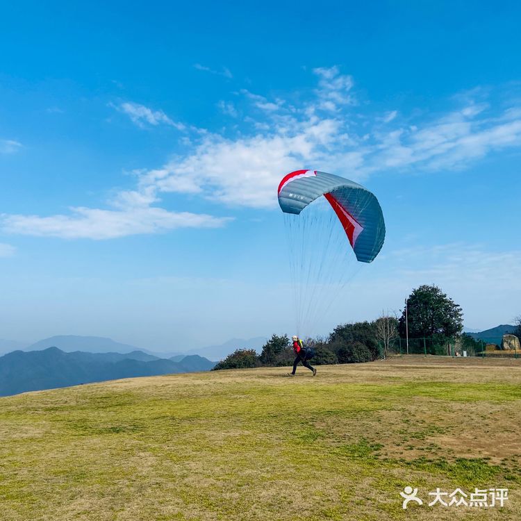 杭州露营攻略｜这3个山顶营地自驾可达，值得1去
