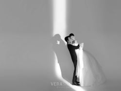 -至臻微拉婚纱摄影