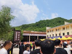 -尧山大峡谷漂流