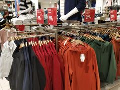 -优衣库(石家庄裕华万达广场店)